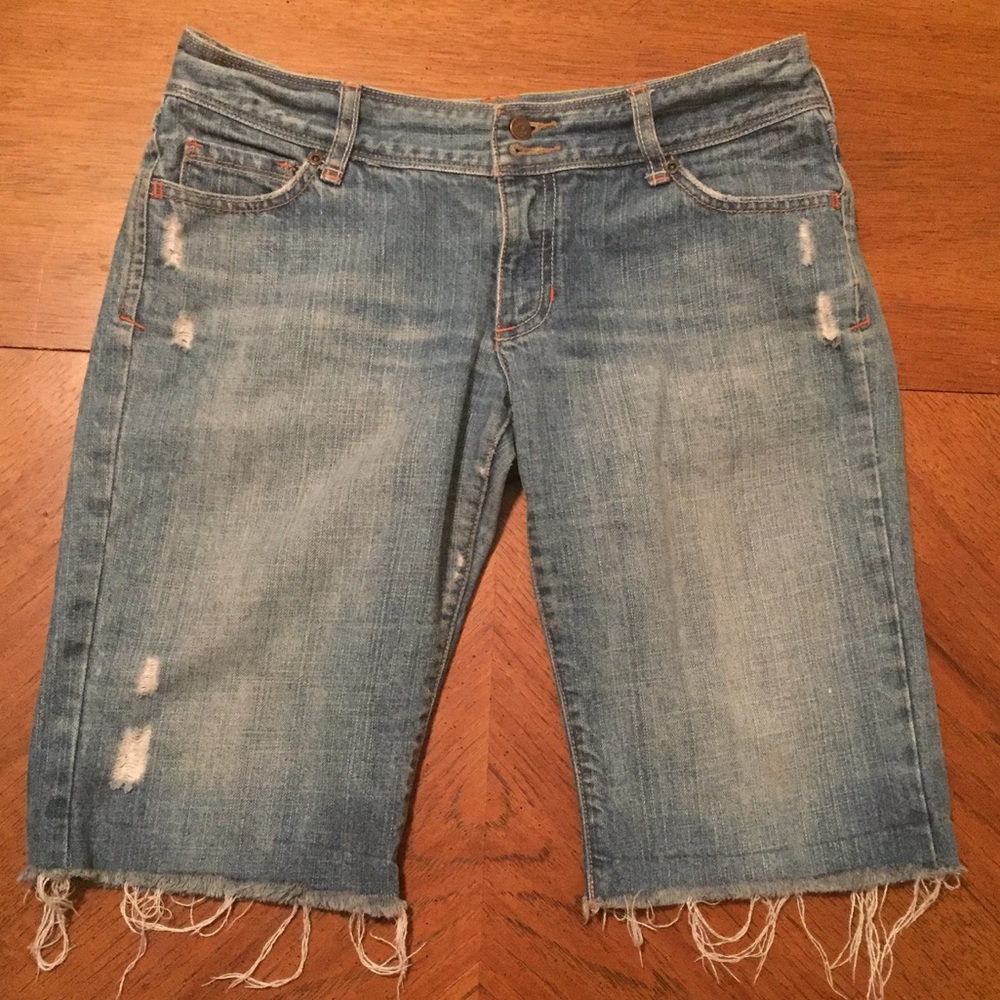 Abercrombie and Fitch Size 8 Bermuda Shorts Ripped