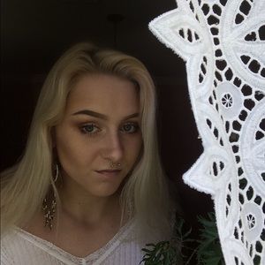 Meet your Posher, Michaela