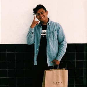 Meet your Posher, Luis