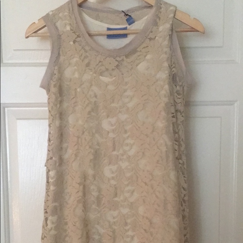Vera wang dress , cotton. Loose fit. Lace over