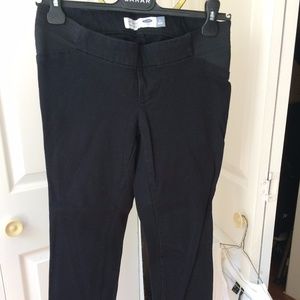 Old Navy Maternity - Pixie Ankle Pants in Black