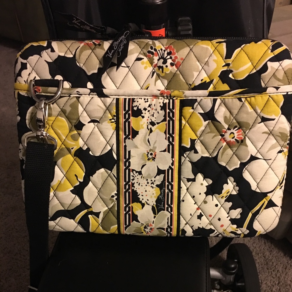Authentic Vera Bradley Laptop / Tablet Bag - Picture 2 of 5