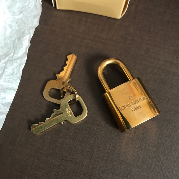 Authentic Louis Vuitton Padlock and Keys - Picture 1 of 4