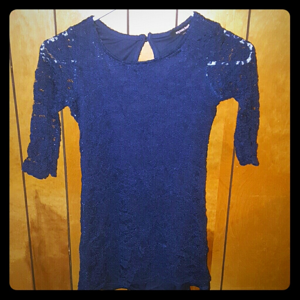 Girls lace dress