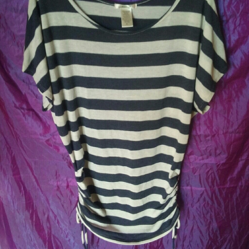 *SOLD* Womans Top