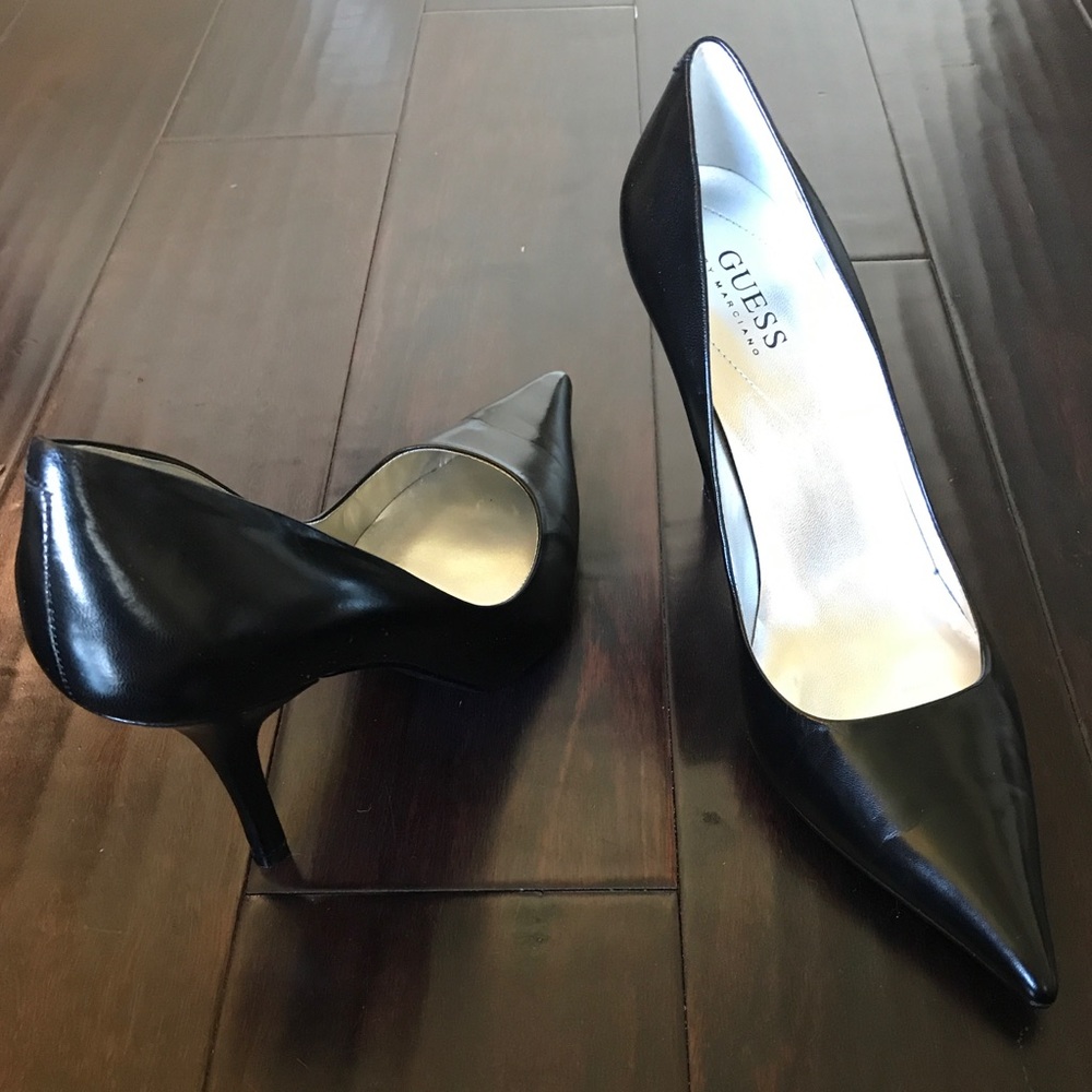 Guess by Marciano Black Pointed Toe Pumps