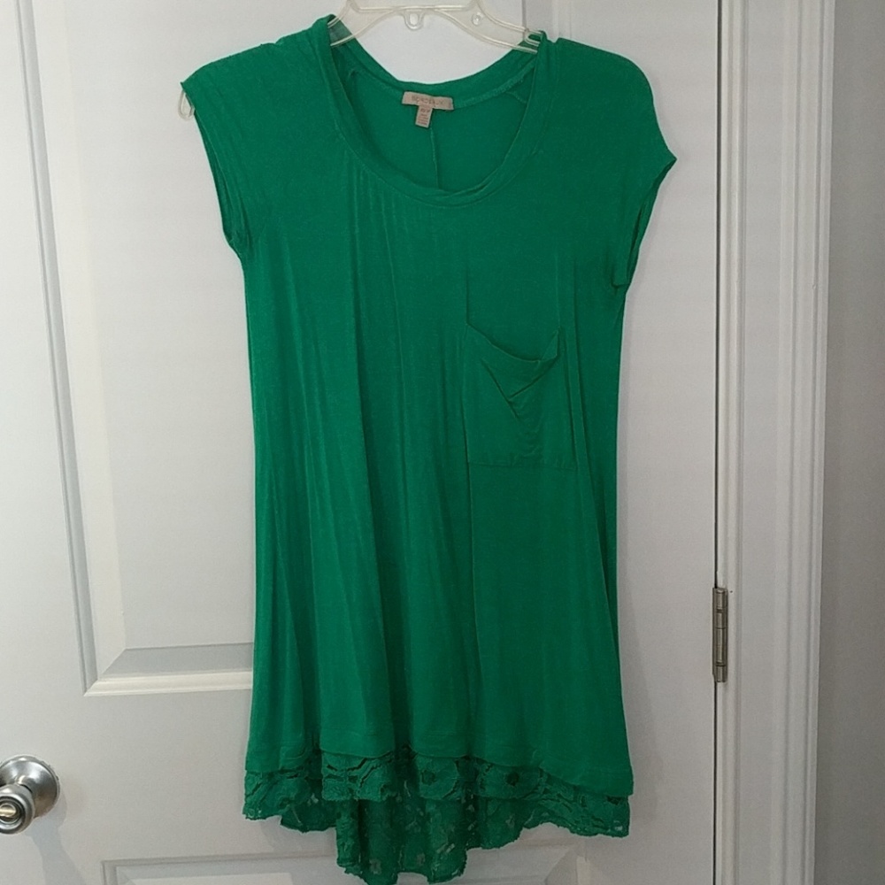 Anthropologie long green tshirt with lace underlay