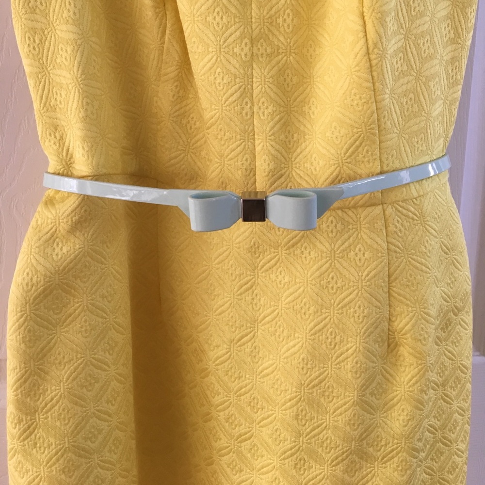 Mint faux leather bow belt NWOT