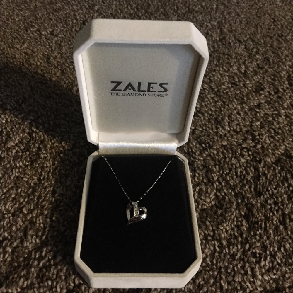 Zales diamond necklace