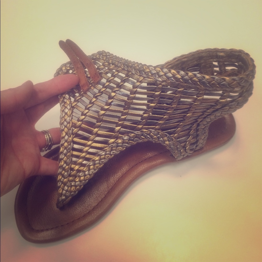 Cynthia Vincent gladiator sandals size 7