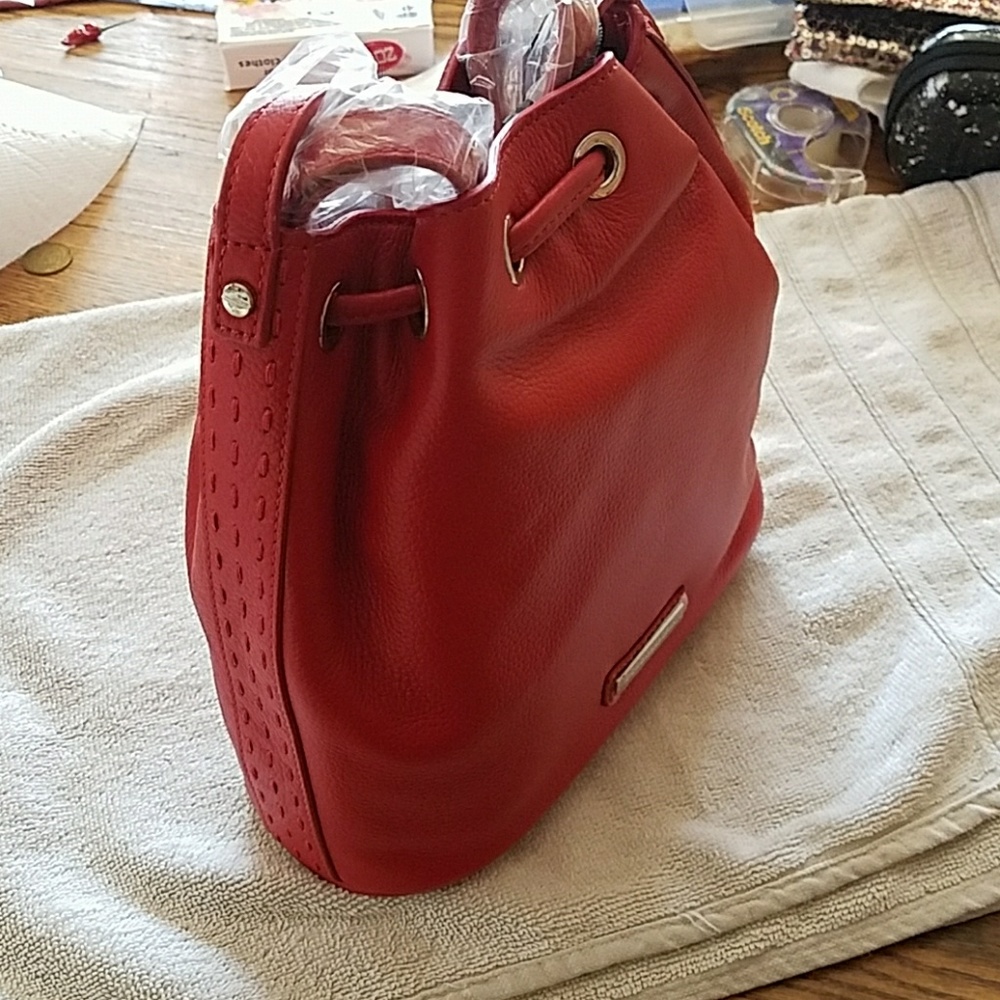 New BCBGMAXAZRIA Kaycie Drawstring Bucket Bag - Picture 5 of 6