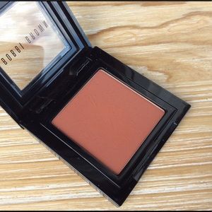 Bobbi Brown Blush in 12 "Spice". Barely Used