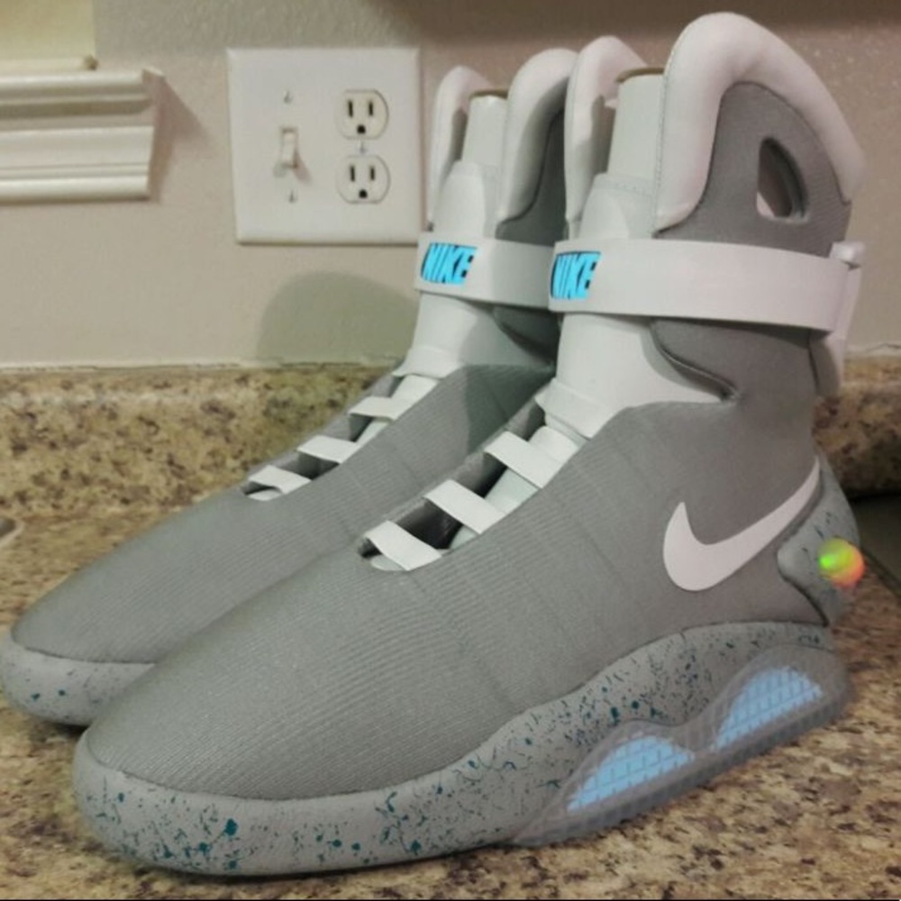 (REPS) NIKE AIR MAG MARTY MCFLY BACK TO THE FUTURE