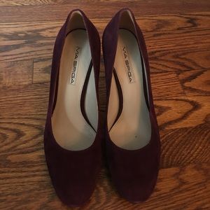 Via Spiga purple small platform pumps