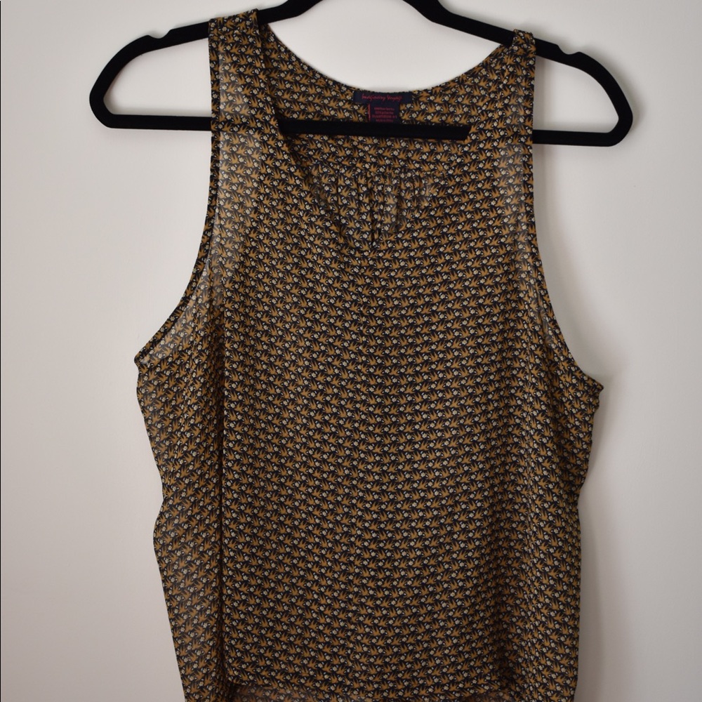 cute v-neck flowy tank top