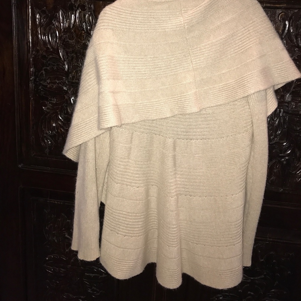 Cardigan - Picture 2 of 3