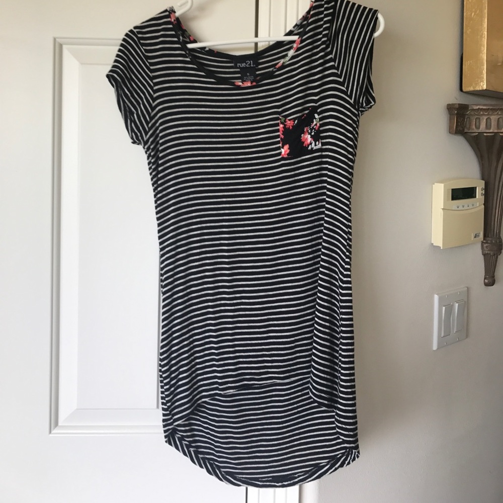 Black and white striped floral long t-shirt
