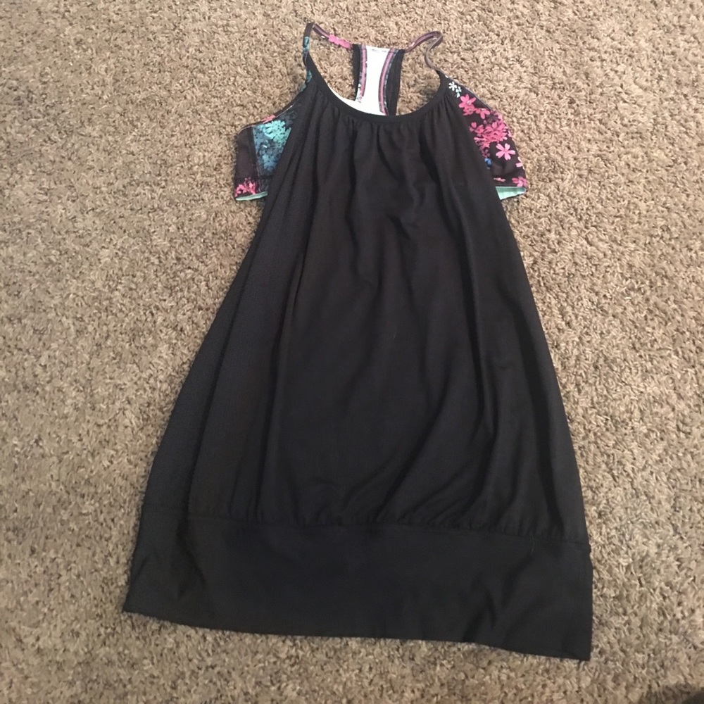 Lululemon workout tank with built in bra