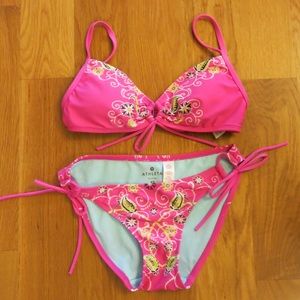 Adorable athleta two piece suit