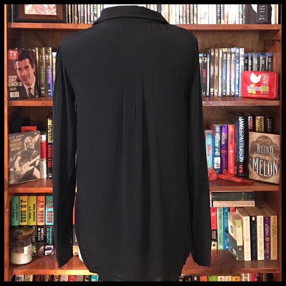 🌺🆕5⭐️Gorgeous Lace Up Top - Picture 4 of 5