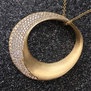 2.85CT DIAMOND 18K YELLOW GOLD 3D CIRCULAR PENDANT