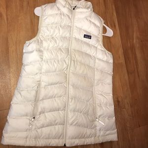 White Patagonia Down Sweater Vest Kid’s XL