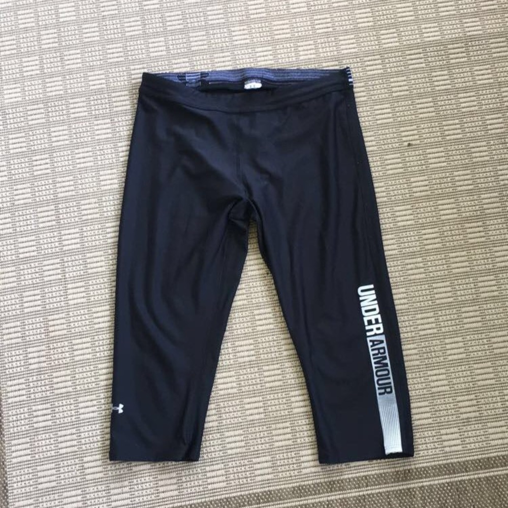 Under Armor Cropped Leggings