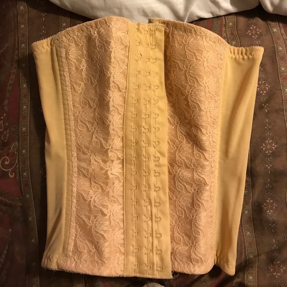 Ardyss corset size 26