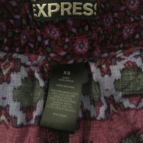 EXPRESS patterned shorts - Picture 3 of 3