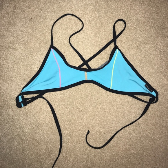 Jolyn Clothing Other - Jolyn block pattern bathing suit top