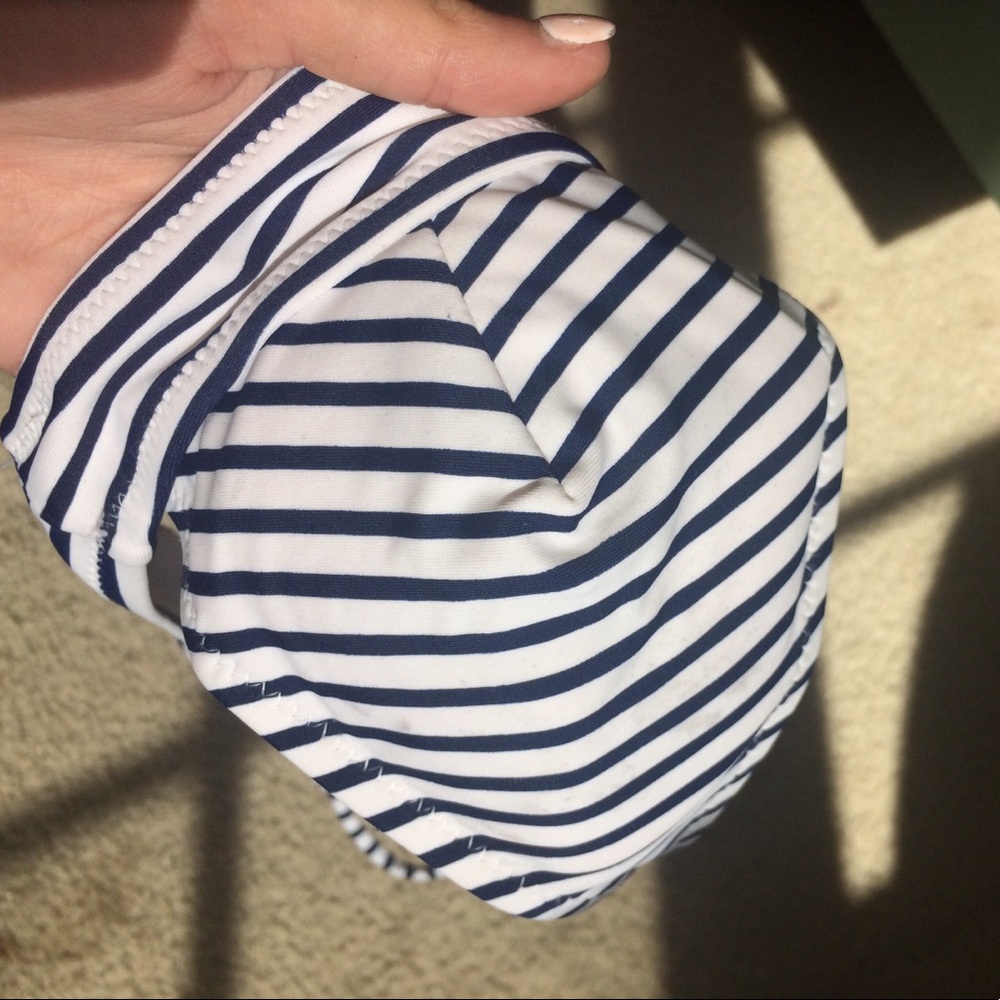 STRIPED SWIMSUIT - Picture 5 of 5