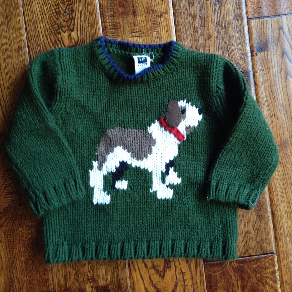 Gap sweater