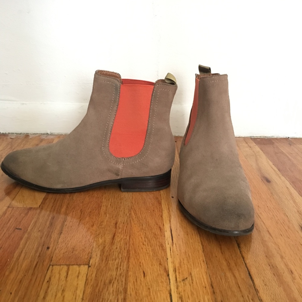 Dolce vita tan suede booties