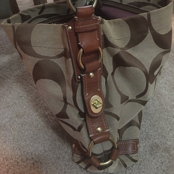 Coach shoulder bag - Picture 3 of 7