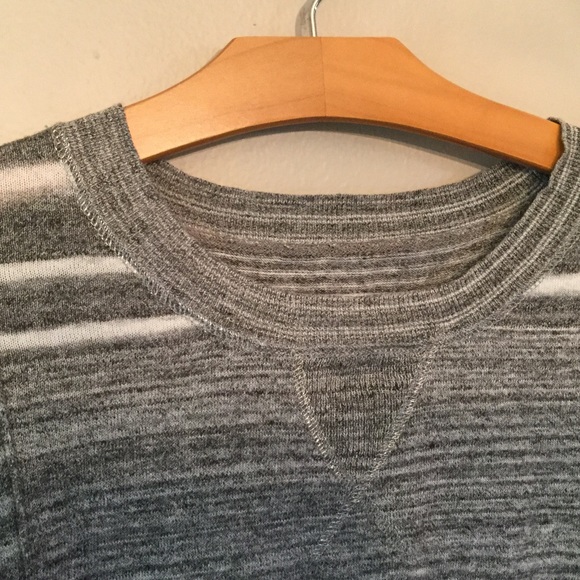 Pullover thin sweater - Picture 2 of 3