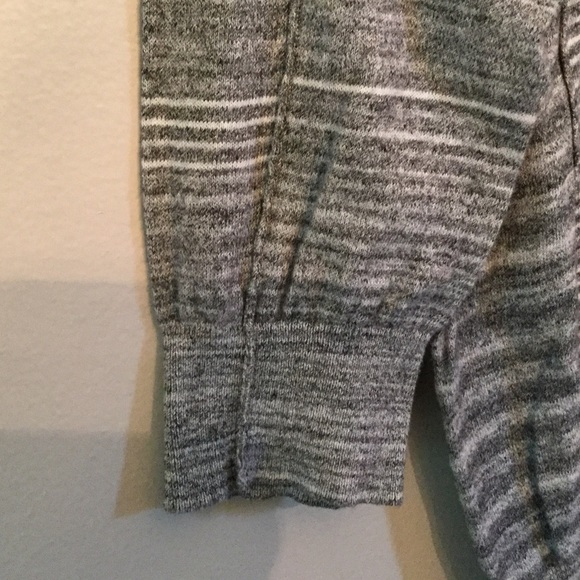 Pullover thin sweater - Picture 3 of 3