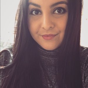 Meet your Posher, Sabrina