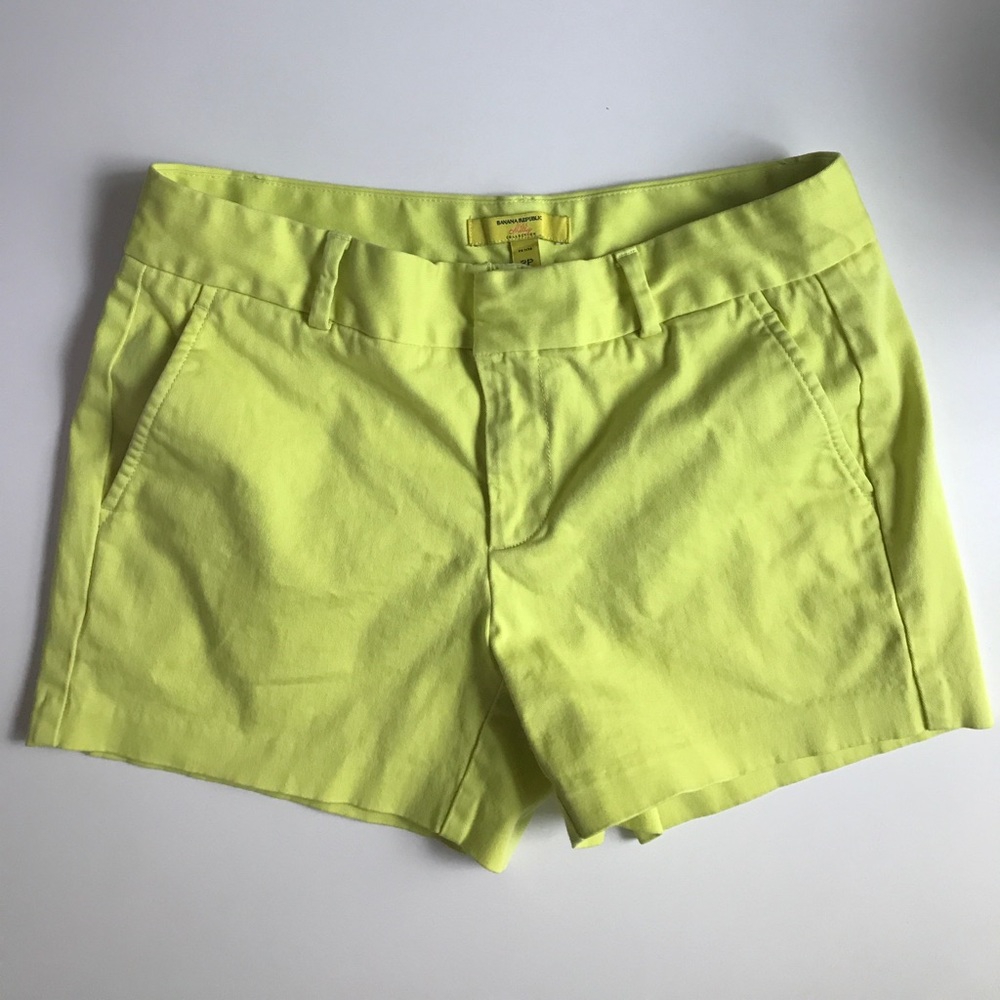 Banana Republic Shorts - size 2P