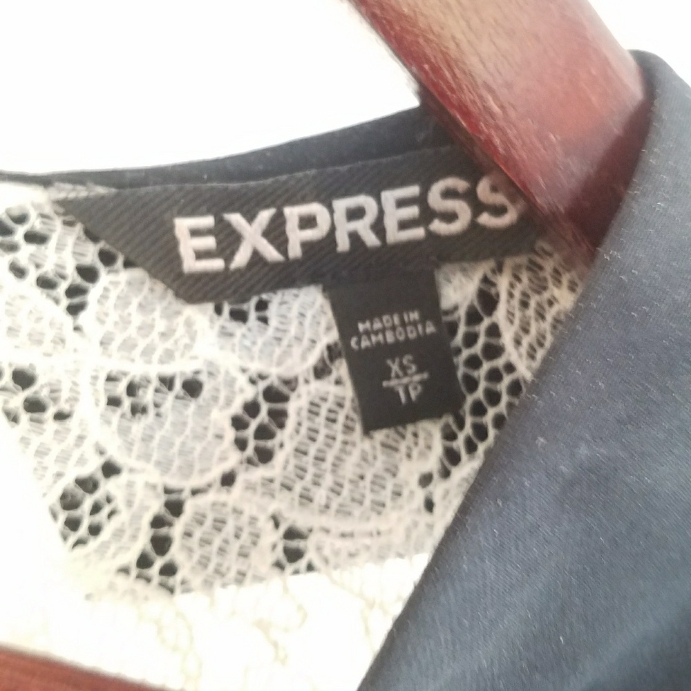 Express blouse - Picture 2 of 2