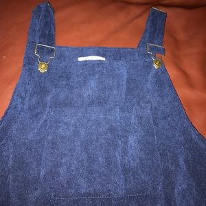 Overall dress