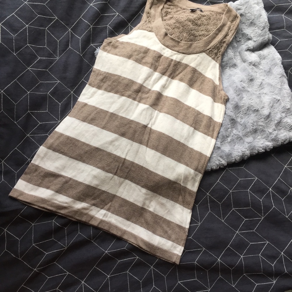 FREE W/ purchase Gap knit tee BOGO