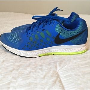 Nike Zoom Pegasus 31 Running Shoes