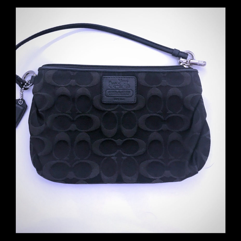 COACH SIGNATURE OVERSIZED WRISTLET RARE Black