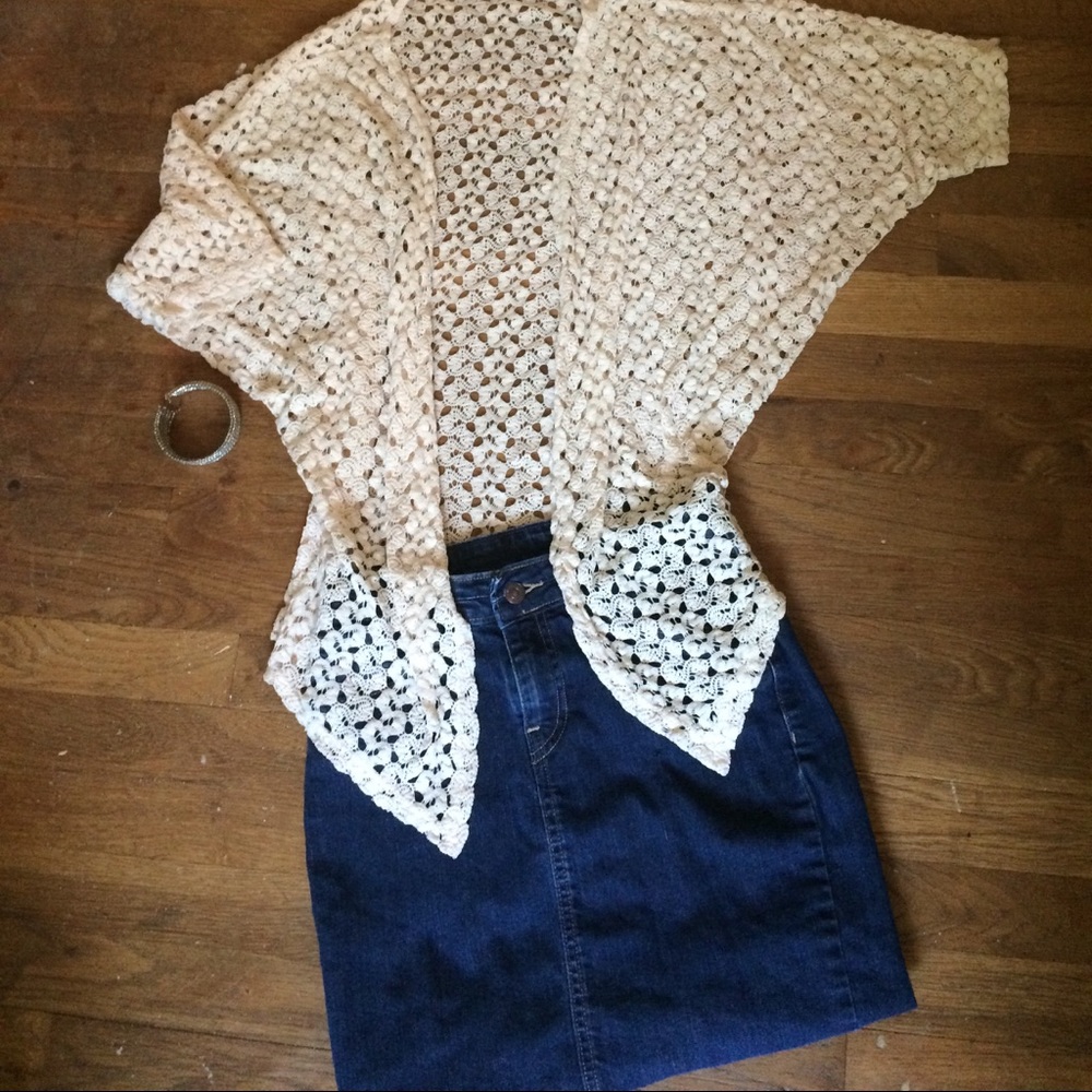 Cream Lace Kimono Cardigan