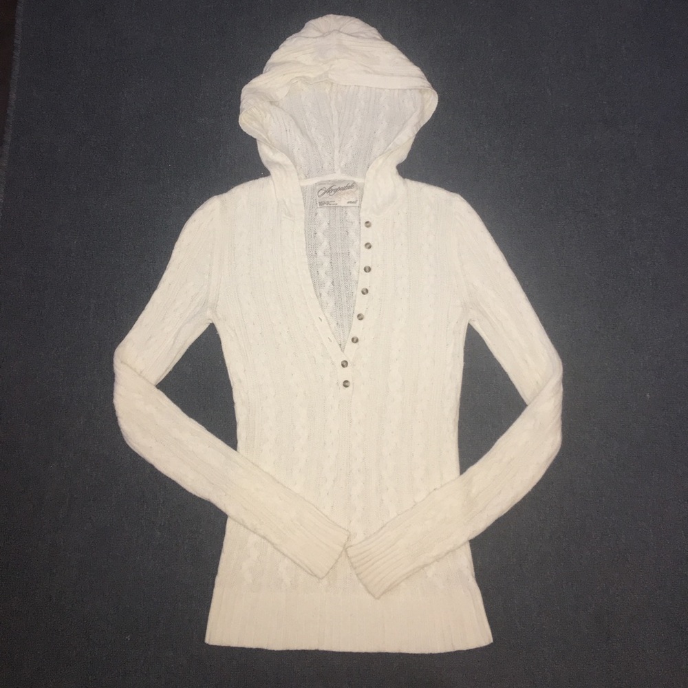 Aeropostale cream deep V-neck sweater small