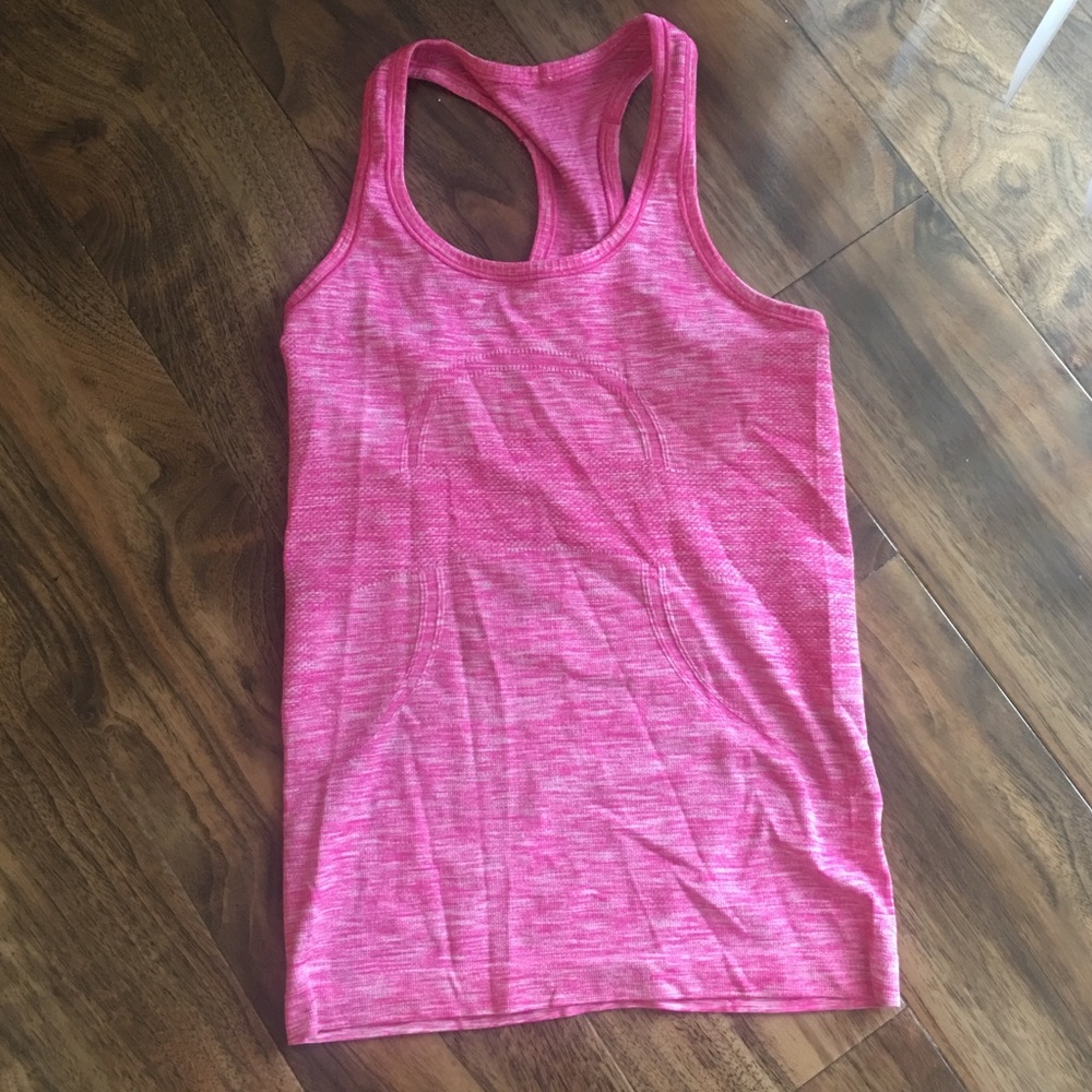 Lululemon tank top