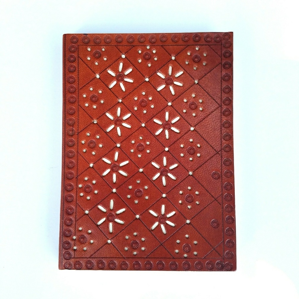 Leather travel journal cruelty free