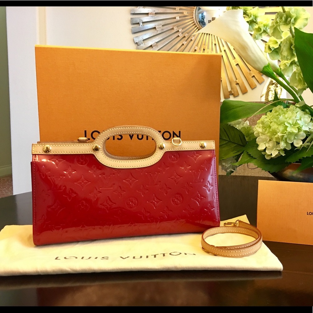 ❌SOLD! SOLD! ❌Vuitton Vernis Roxbury Handbag✖️✖️