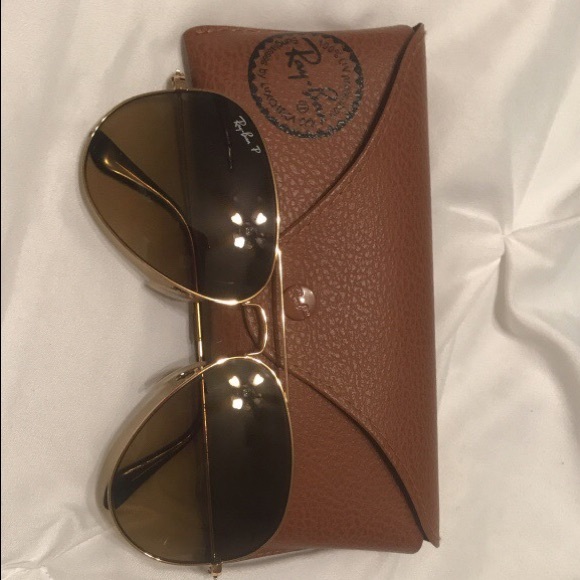 Aviator ray bans! Only worn few times!