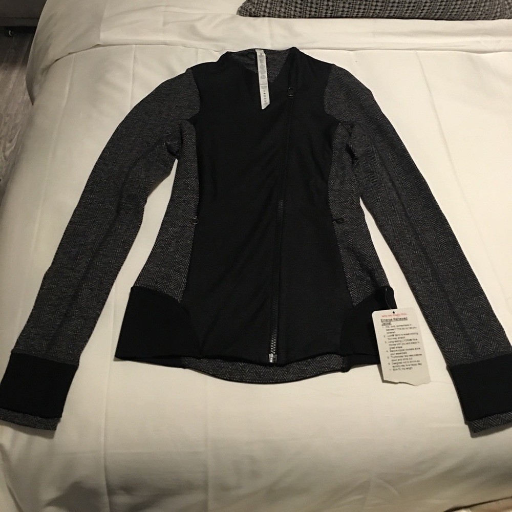 NEW w/tags Lululemon jacket